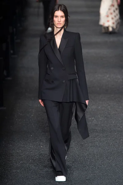 Look 36
